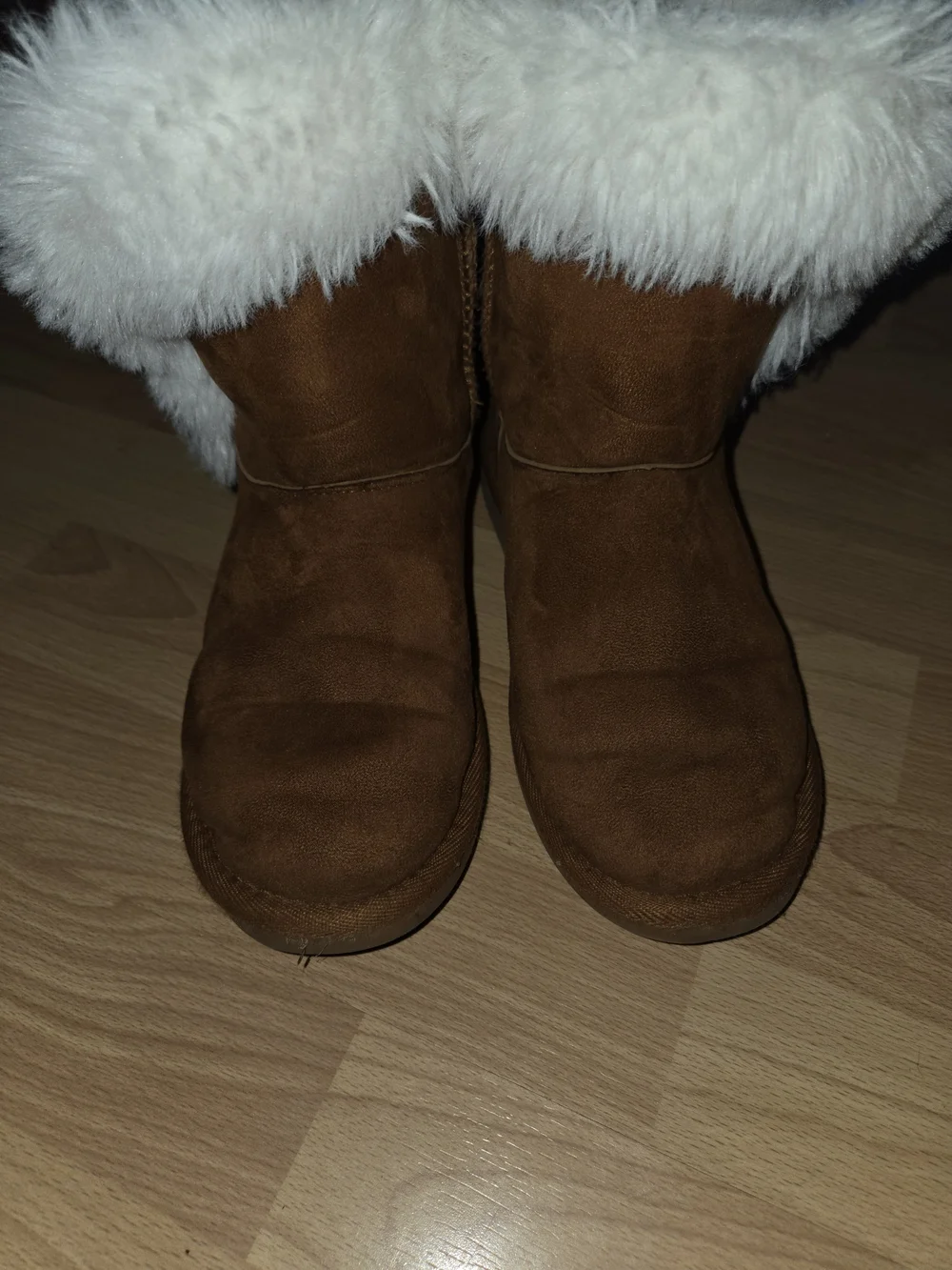 Juicy Couture Tan Shearling-Trim Bow Boots